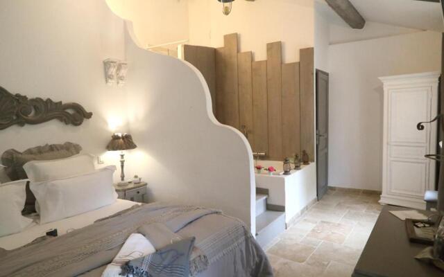 Maison d'hotes "Les Ecuries du Mas"