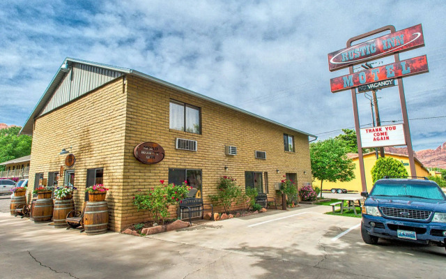 Moab Rustic Inn