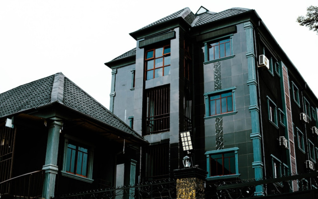 Jevenom Hotel