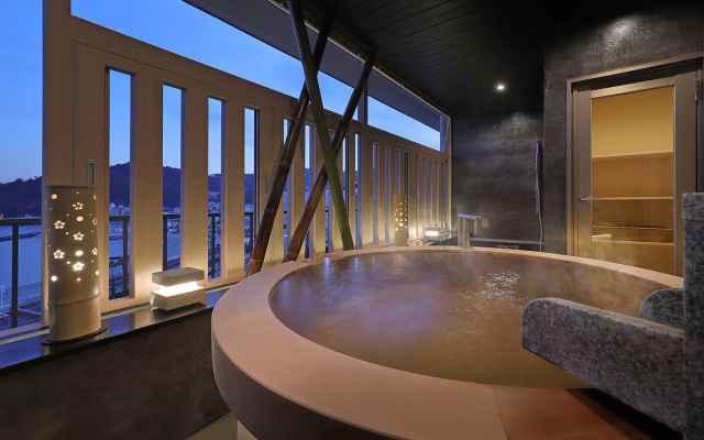 Atami Onsen Sakuraya Ryokan
