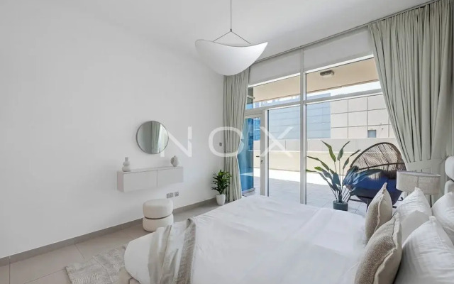 1BR with Study City View Bay Square B7