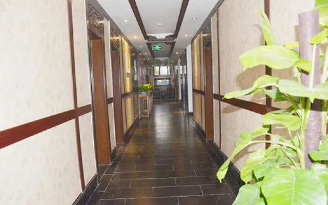 Qingju Chengdu Sports Center Branch