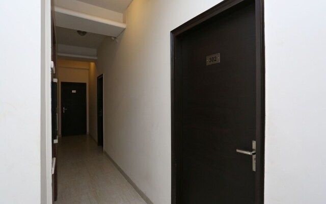 OYO 16410 Hotel Retreet