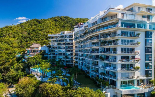PARAMOUNT BAY 308 Great Views & Relaxing 3BR