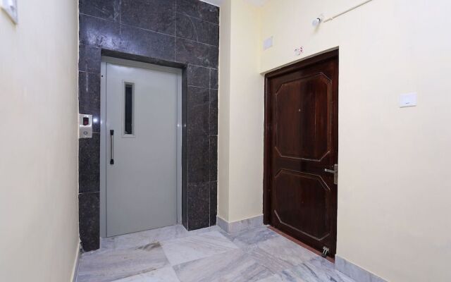 OYO Flagship 17276 The Maple Tree Hotels
