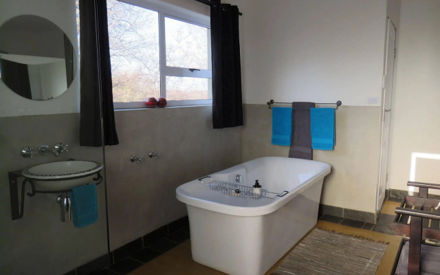 IsiLimela Game Lodge