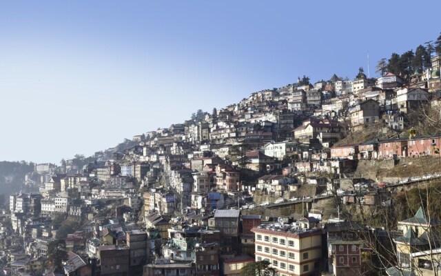 Itsy Hotels Crystal Palace Shimla With Valley View