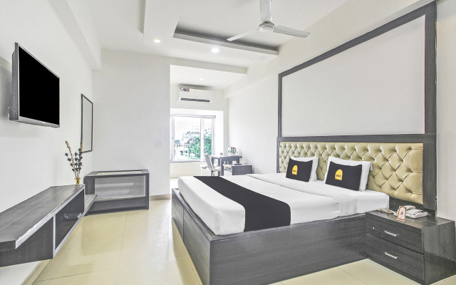 Super OYO Townhouse OAK The Platinum Studio 50