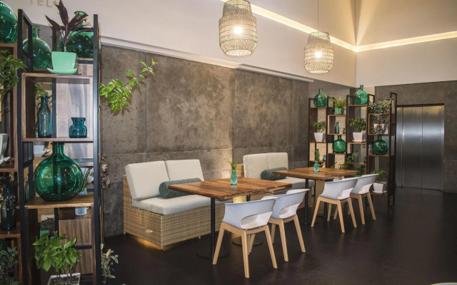 Square Small Luxury Hotel - Providencia