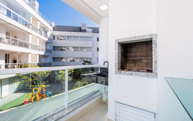 Moderno e amplo apto c/ suite em Jurere RVO201