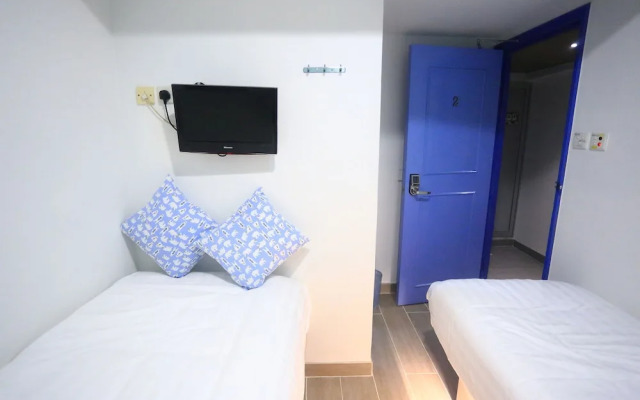As 1 Hotel