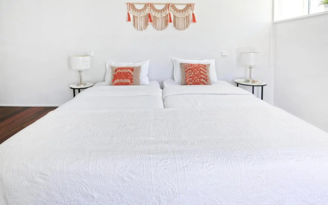Santa Joana Apartment with garden and heated pool