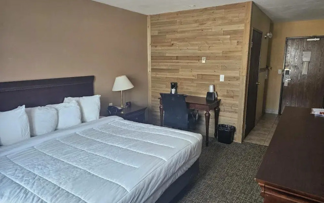 Crookston Inn & Convention Center
