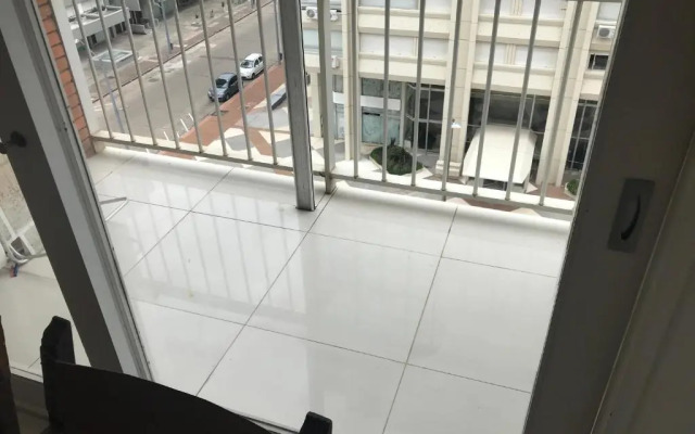 Apartamento en Edificio Kennedy