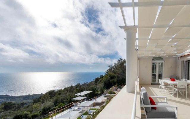 Villa Maiuri by Myvillacollection