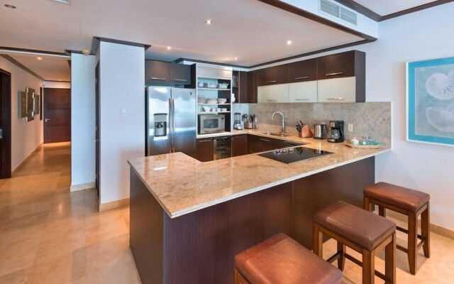 Coral Cove Beachfront Villas