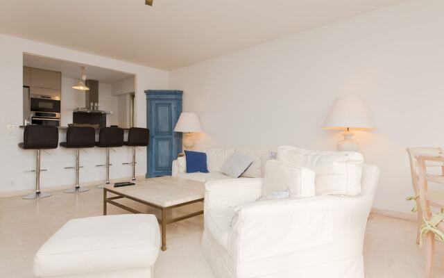 VANEAU Joli 3P proche de la croisette 3*