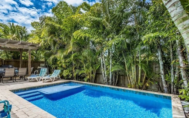 Sapphire Beach House 3 Bedroom Villa by RedAwning