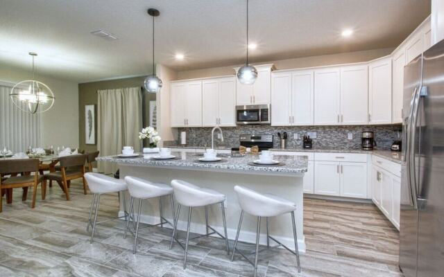 4712sh - Storey Lake 6 Bedroom Villa