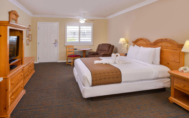 Cayucos Beach Inn