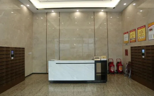 Tata Apartment Hotel (Shenzhen Nanshan Metro Station)