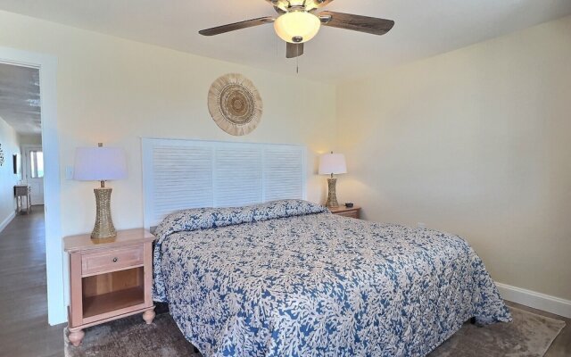 Lighthouse View Oceanfront Lodging