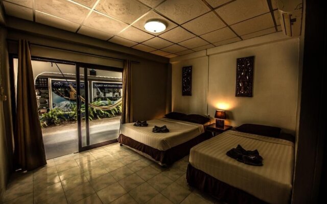 Asia Blue - Beach Hostel Hacienda - Standard Double or Twin Room