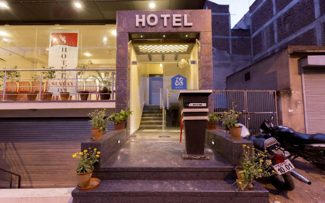 hotelImage