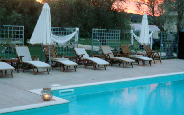 Avra Hotel