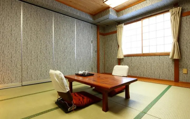 Restaurant Ryokan Toyofuku – Guest Rooms – Kobe