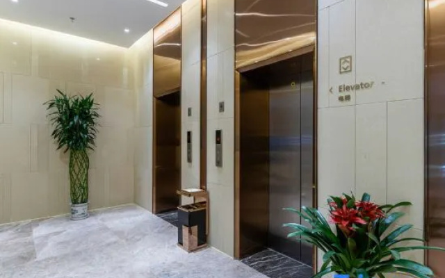 Lavande Hotel (Nanchang Zhujiang Road Subway Station Provincial Museum Branch) – Lobby – Nanchang