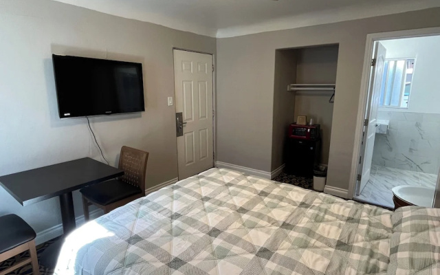 Griffith Park Motel - LA Hollywood Area