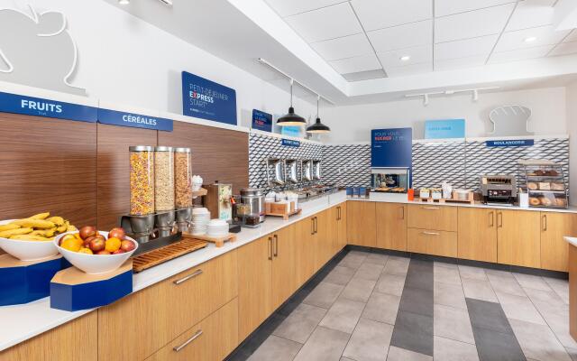 Holiday Inn Express Quebec City - Sainte Foy by IHG
