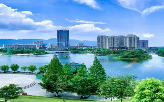 Jiayuan Starlight Hotel