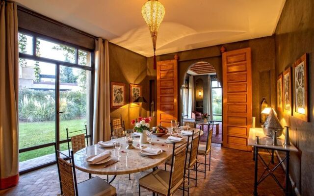 Villa avec piscine privée et Golf