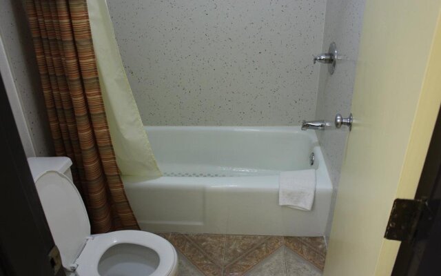 Travelers Inn