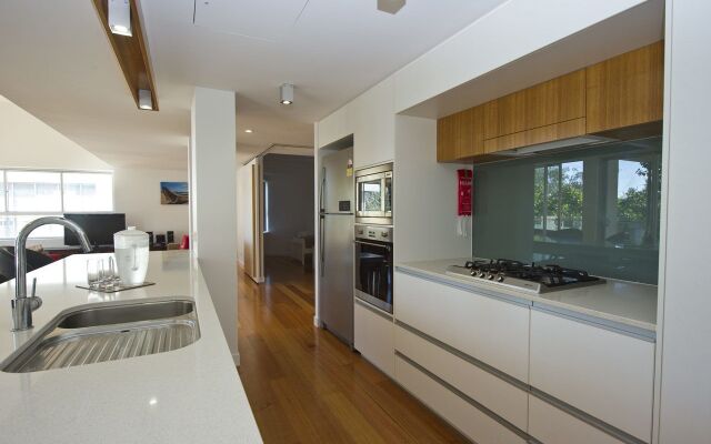 Maggies Beachfront Apt. 5