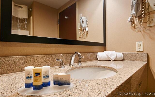 Best Western Burlington Inn