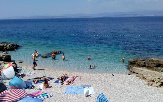 Apartments Neda - 80m from sea