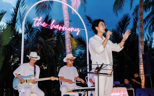 Moodhoian Riverside Resort & Spa