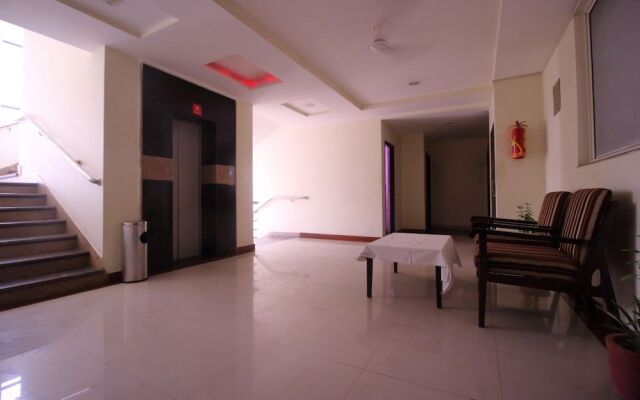 OYO 8177 Hotel Silver Oak