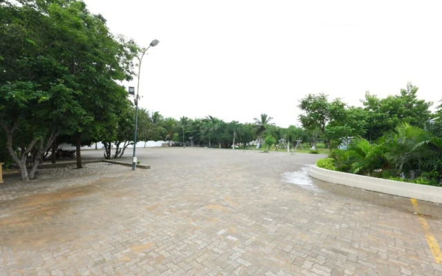 RB Grand Residency by OYO Rooms
