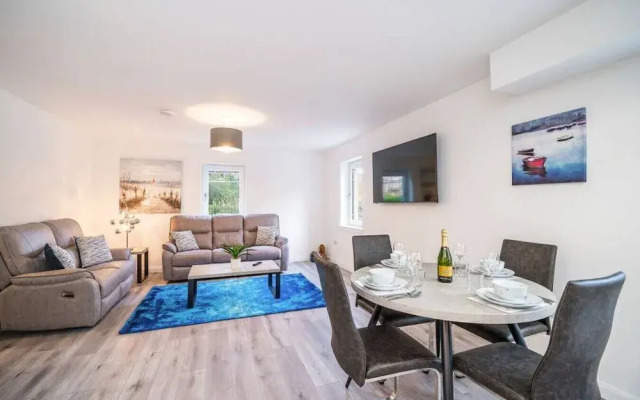 South Esk 8 - Modern 2 bed Apartment