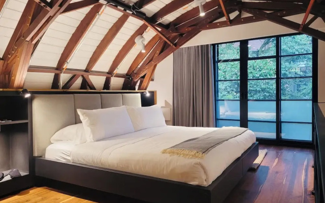 Hotel Doblell Near Provenza by Wynwood House