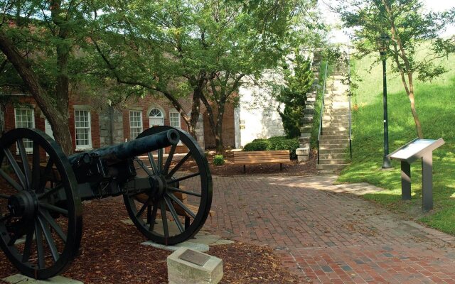 Hampton Inn Hampton-Newport News