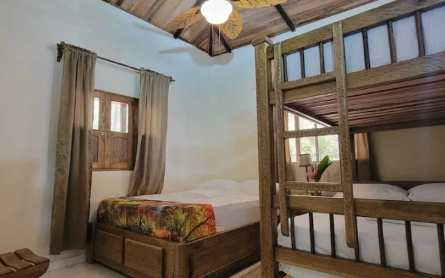 PromisedLand Tayrona Cabins