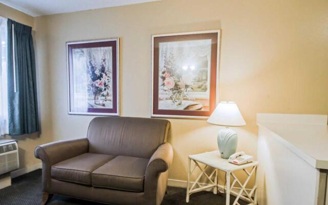 Rodeway Inn & Suites Haines City - Winter Haven