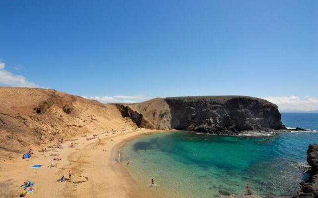 Villa Papagayo by Villa Plus