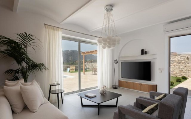 Ayali Villa II, a divine luxury homestay, By ThinkVilla