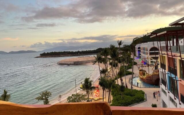 Cozy Front Beach House wid Private Beach